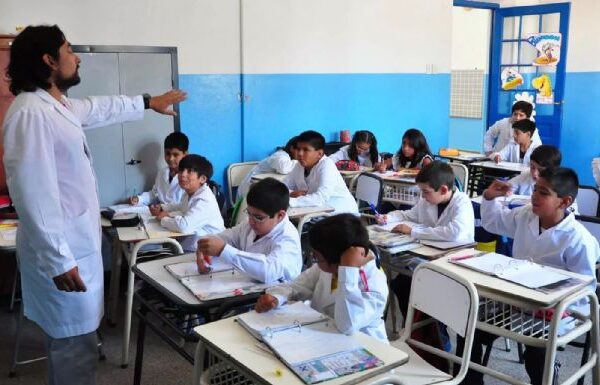 El salario docente en Chubut registró un incremento de más del 240%