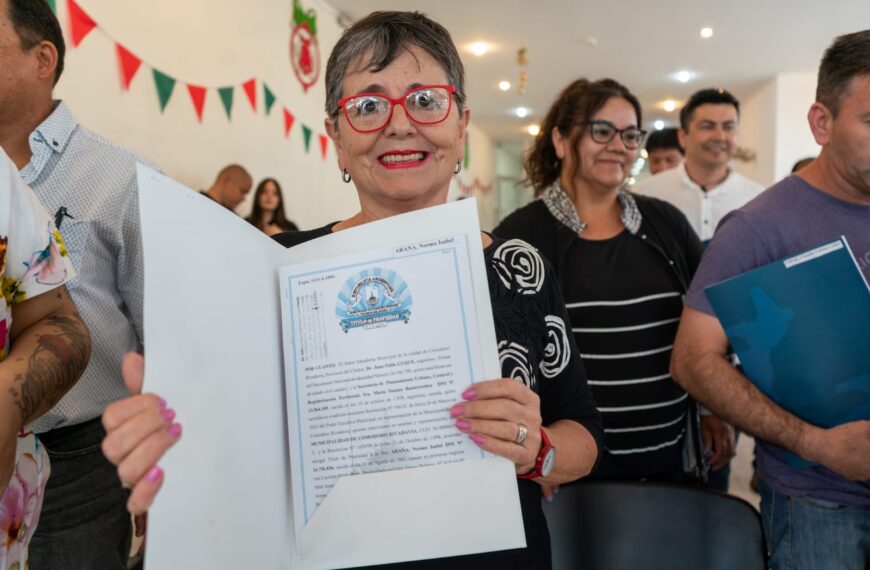 El Municipio entregó 37 títulos de propiedad a vecinos de Comodoro Rivadavia