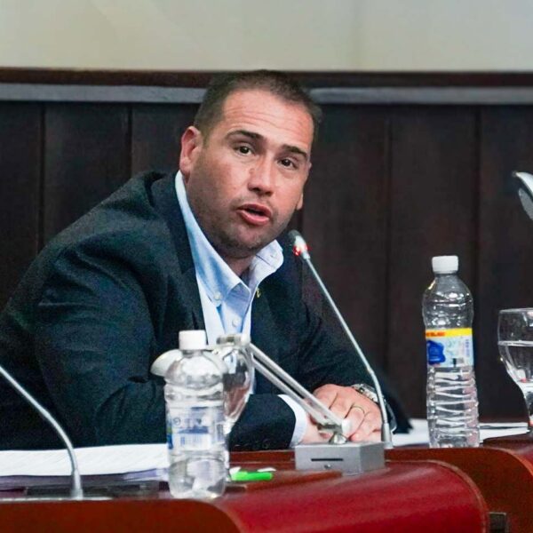 “Fita cuestiona el presupuesto, los bloqueos a STIA y el abandono del puerto de Comodoro”
