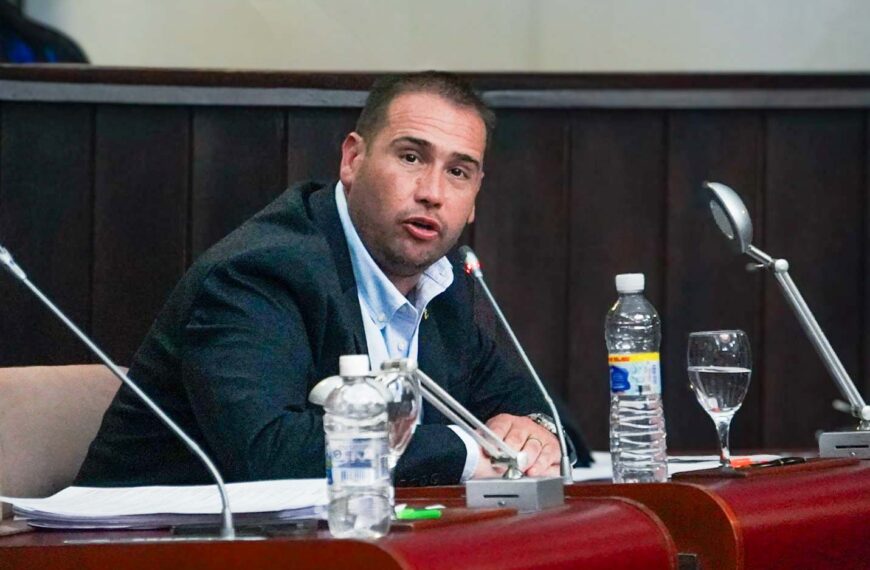 “Fita cuestiona el presupuesto, los bloqueos a STIA y el abandono del puerto de Comodoro”