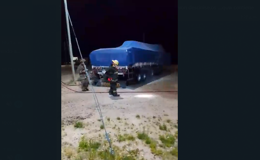 Emergencia controlada: Incendio en camión con sustancias peligrosas en Comodoro