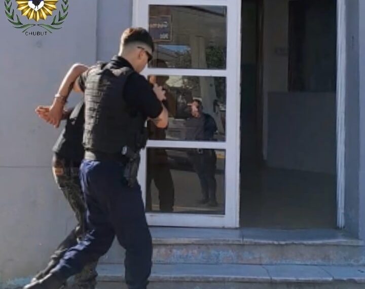 Intento de hurto y amenazas en un local céntrico