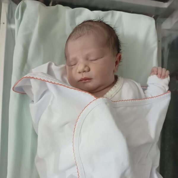 Bianca es la primera bebé que nació en el Hospital Regional