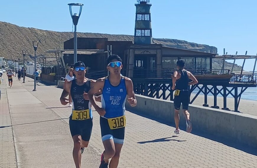 Se corre la 4º fecha del Triatlón Patagónico en Caleta Córdova