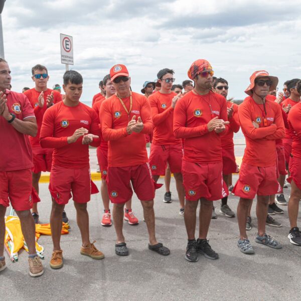 Guardavidas de Comodoro Rivadavia: el desafío de proteger playas y educar a los bañistas