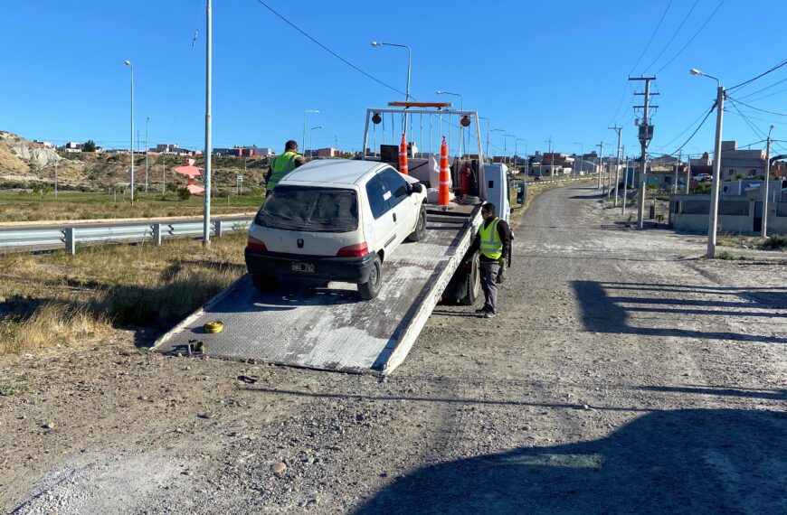 Chocó un poste y siguió su marcha: tenía 1,20 g/L de alcohol en sangre