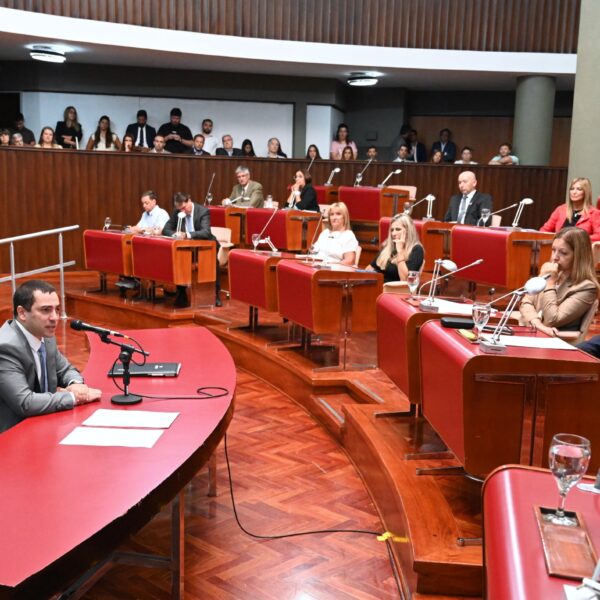 Andrés Giacomone, propuesto por el Poder Ejecutivo como ministro del STJ, respondió 78 preguntas de los diputados en sesión especial