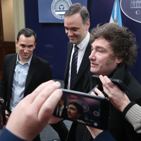 El poder político causó el 52% de ataques a la prensa en 2024