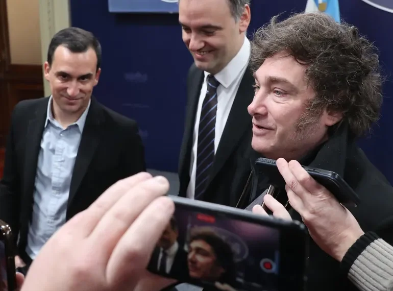 El poder político causó el 52% de ataques a la prensa en 2024