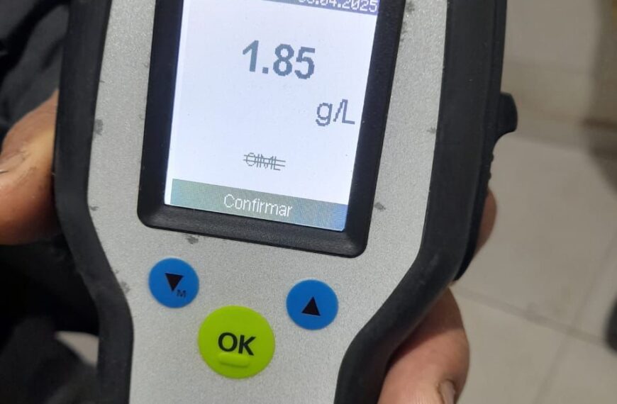 Cruzó un semáforo en rojo, lo detuvieron para control y dio positivo de alcoholemia