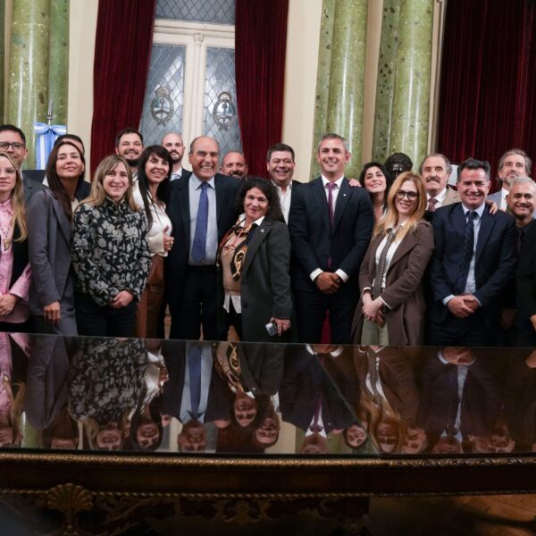 Treffinger respaldó a Francos en el Congreso