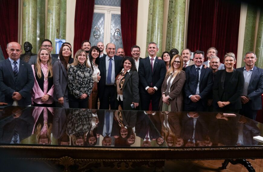 Treffinger respaldó a Francos en el Congreso