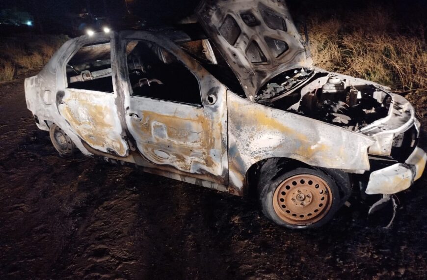 Se le prendió fuego el auto cuando circulaba