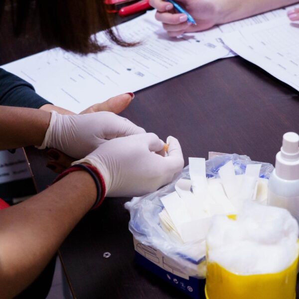 Jornada de salud y medicamentos solidarios