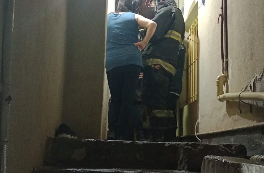 Olvidó una olla en el fuego y provocó un principio de incendio en su vivienda