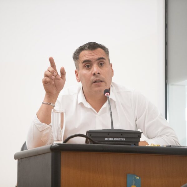 Panquilto: “Los pliegos no tocan la tarifa”