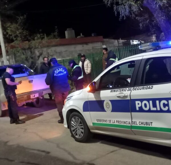 🚨 Secuestran camioneta con pedido activo por hurto en el barrio Ceferino