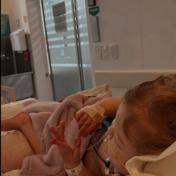 Eka, la comodorense de 3 años que espera un corazón, ahora necesita ayuda para su medicación