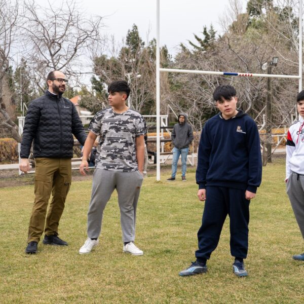 Integrantes del espacio “Patria Grande” visitaron Comodoro Rugby Club