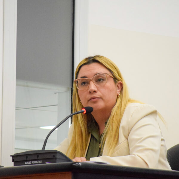 Borquez cuestionó la inversión en el Estadio Centenario y criticó las prórrogas en el transporte público