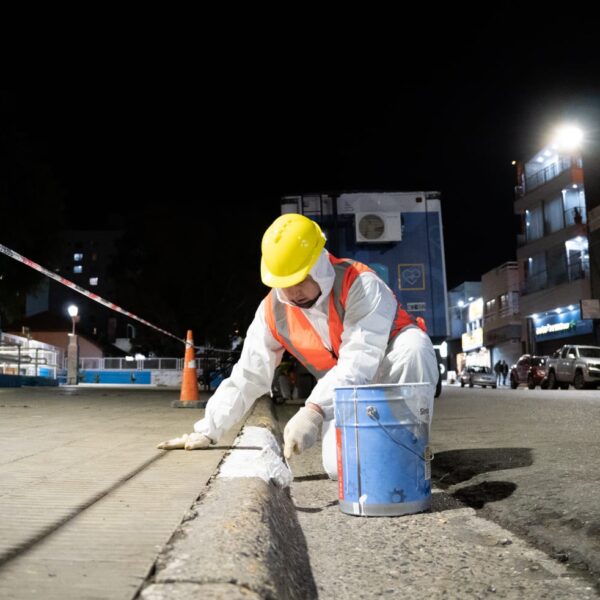 Se ejecuta un plan nocturno de mantenimiento y mejoramiento en el centro de la ciudad