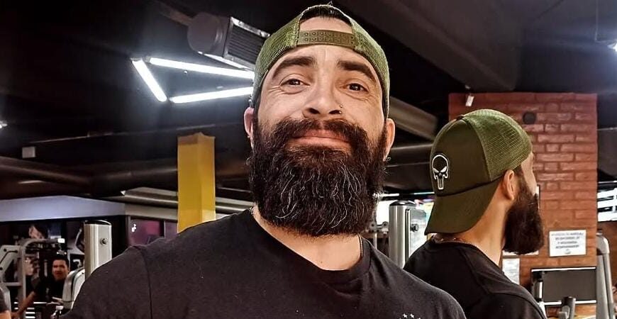“Donde otros ven límites, él abre puertas: el personal trainer que estudia lengua de señas para incluir a todos”