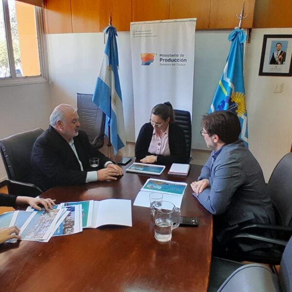 Comodoro Conocimiento presentó la 11ª Expo Industrial al Ministerio de la Producción