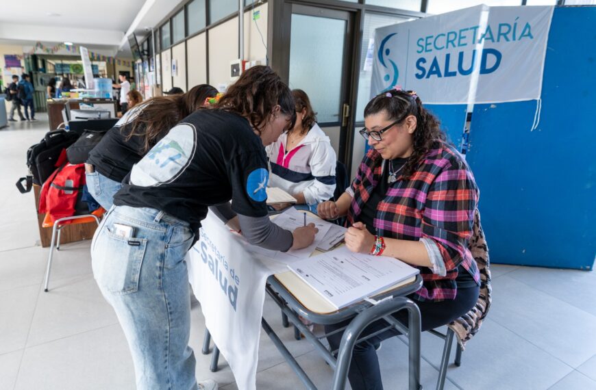 Salud Municipal realizó testeos gratuitos de VIH y Sífilis en la Universidad