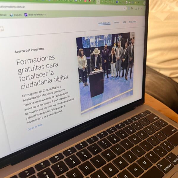 De Comodoro para el mundo: se lanzó la primera Plataforma Educativa de Alfabetización Digital y la Diplomatura en Inteligencia Artificial y Cultura Digital
