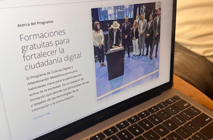 De Comodoro para el mundo: se lanzó la primera Plataforma Educativa de Alfabetización Digital y la Diplomatura en Inteligencia Artificial y Cultura Digital