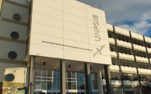 UNPSJB: cierre de facultades y…