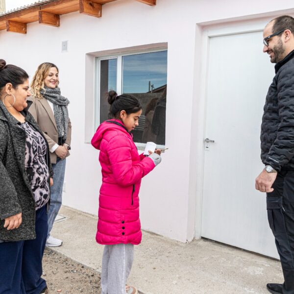 Se entregaron dos viviendas sociales a familias en situación de vulnerabilidad