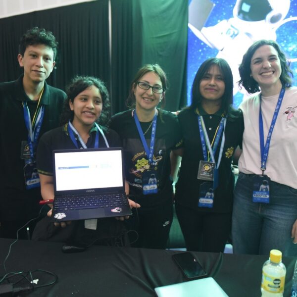 El Centro de Encuentro Km8 volvió a ser epicentro con más de 400 participantes en la NASA Space Apps Challenge 2025