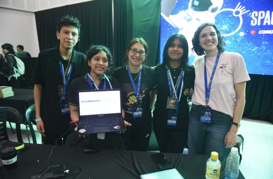 El Centro de Encuentro Km8 volvió a ser epicentro con más de 400 participantes en la NASA Space Apps Challenge 2025