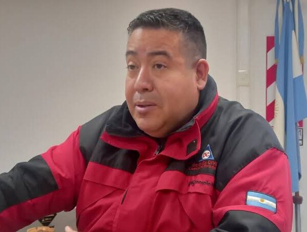 Defensa Civil refuerza el operativo ante alerta naranja por vientos intensos en Comodoro