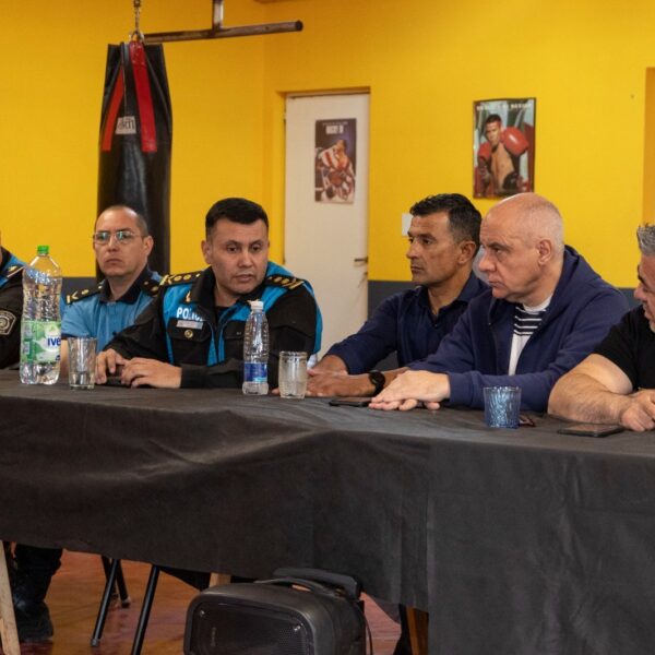 Autoridades municipales y provinciales se reunieron con vecinalistas de zona sur para abordar temas de seguridad