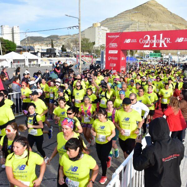 Luján Urrutia y Laureano Rosa celebraron en los 21K New Balance Comodoro
