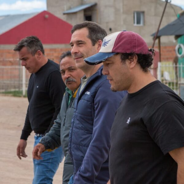 Luque recorrió la meseta: “Queremos acompañar desde el Congreso a cada localidad del Interior de Chubut”