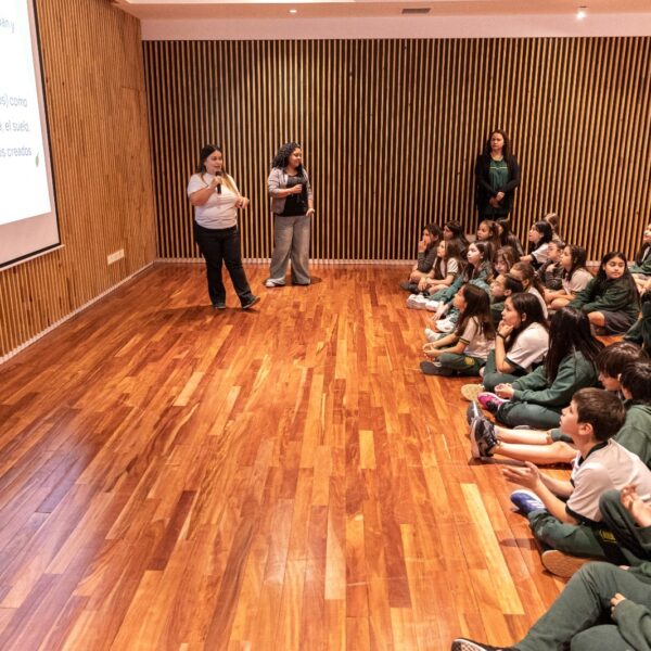 Ambiente municipal brindó una charla a alumnos del Instituto Martín Rivadavia