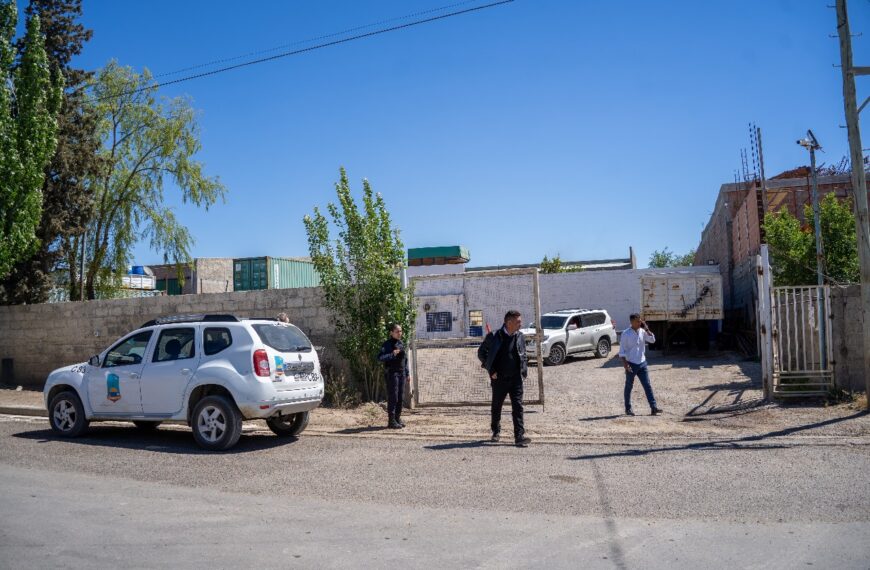 Por falta de habilitaciones comerciales, clausuraron dos empresas de barrio Industrial