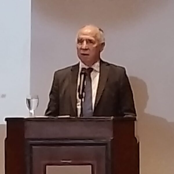 Ricardo Lorenzetti en Comodoro Rivadavia: “Tenemos que construir una sociedad nueva y más cercana a la gente”