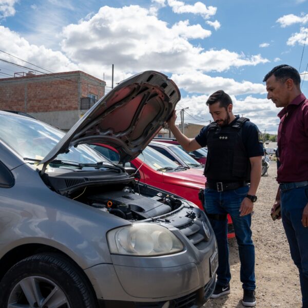 Dos agencias de venta de autos funcionaban sin habilitación comercial