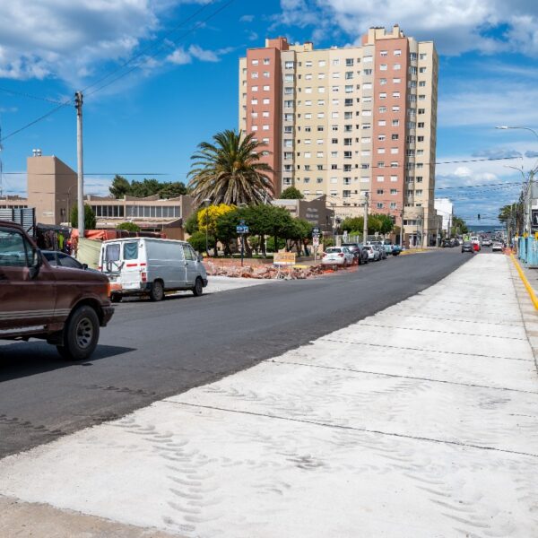 Se habilitó la calle 25 de Mayo tras el reacondicionamiento integral de la calzada