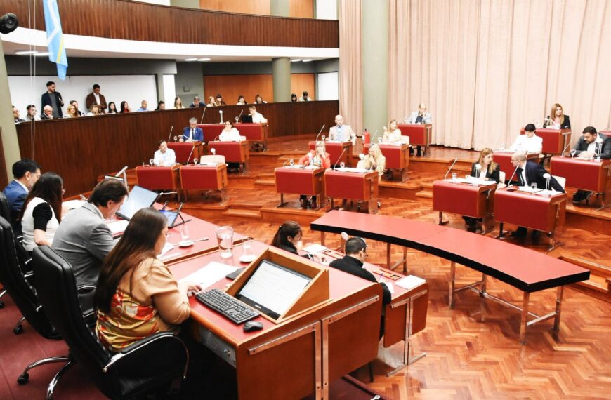 La Legislatura aprobó una ley para incentivar inversiones de Pymes y sancionó el primer Código Contencioso Administrativo del Chubut