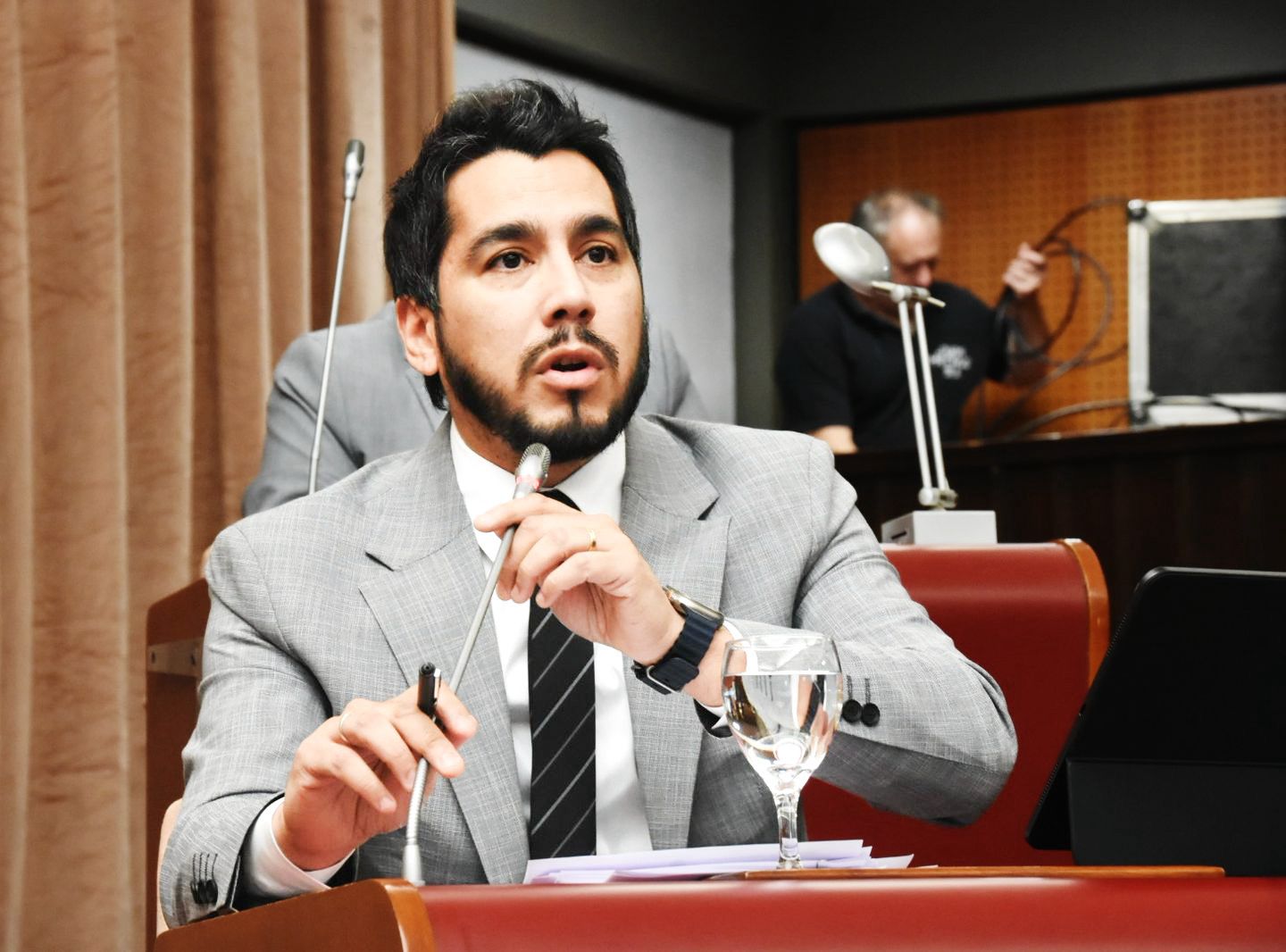 Coliñir apuntó contra la gestión pesquera del Gobierno y advirtió sobre “permisos ilegales” y un daño millonario para Chubut