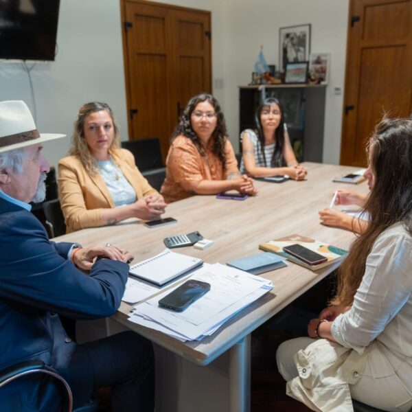 El intendente recibió a las nuevas autoridades de la Delegación Sur del Colegio Profesional de Trabajadores Sociales