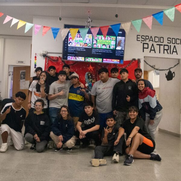 Con actividades lúdicas, los adolescentes fueron los protagonistas del acantonamiento nocturno en Patria Grande