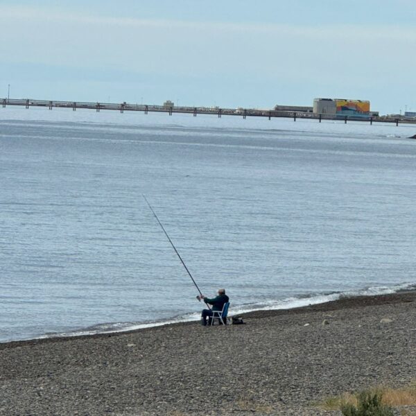 Aumenta la temperatura, pero continúa el viento
