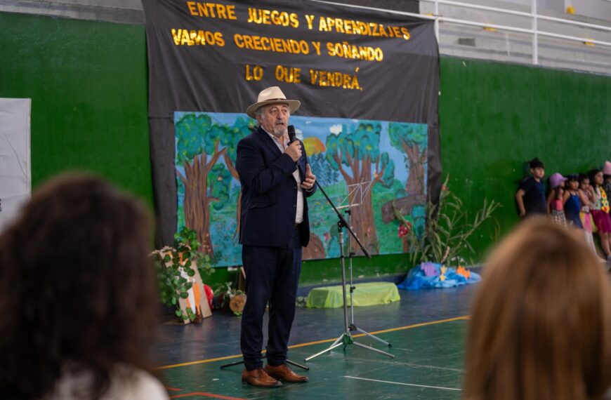 Othar presidió el acto de cierre lectivo de la Escuela Municipal