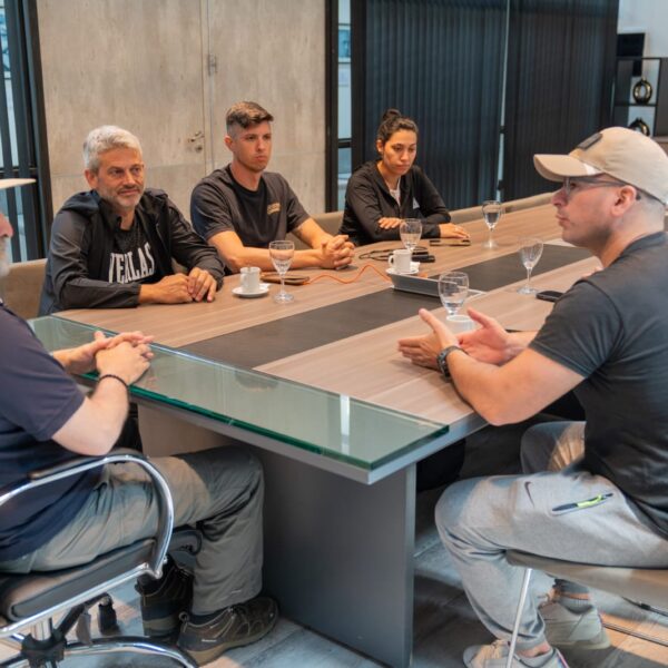 Othar recibió a la Brigada Especial Federal de Rescate por el derrumbe del cerro Hermitte